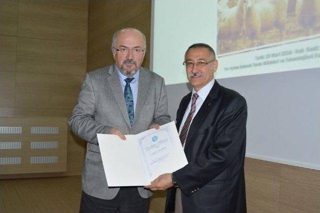 Niğde’de Koyun Yetiştiriciliği, Besleme Ve Hastalıkları Paneli Düzenlendi