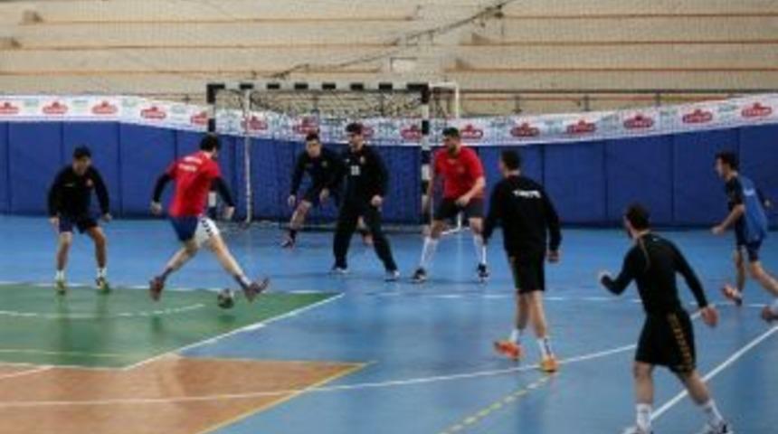 A Milli Hentbol Takımı Rize&rsquo;de Kamp Yapıyor