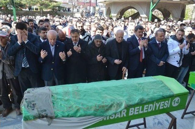 Bakan Eroğlu Sanayici Alimoğlu’nun Vefat Eden Annesinin Cenaze Törenine Katıldı