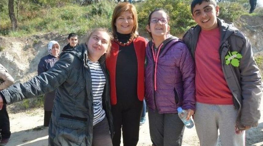 Engelsiz Manisa Ormanı &lsquo;ağa&ccedil; Kardeşliği&rsquo; İle Tamamlandı