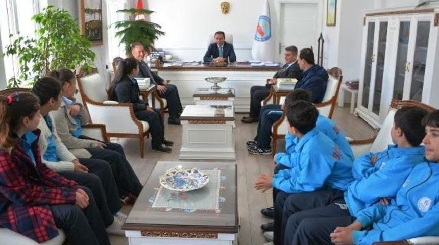 Sporculardan Kaymakam Erkan&rsquo;a Ziyaret