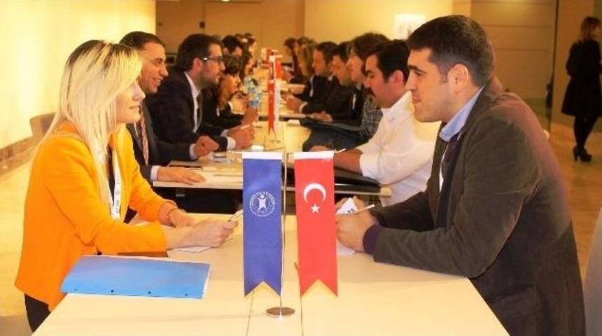 Ticaret K&ouml;pr&uuml;s&uuml; T&uuml;rkiye&rsquo;ye &Ouml;rnek Oldu