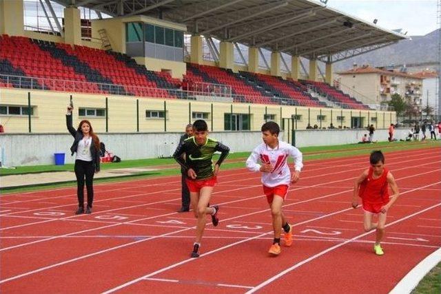 Puanlı Atletizm M&uuml;sabakaları Yapıldı 2