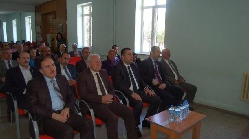 Lapseki&rsquo;de &Ouml;ğrenciler Kitap Okudu