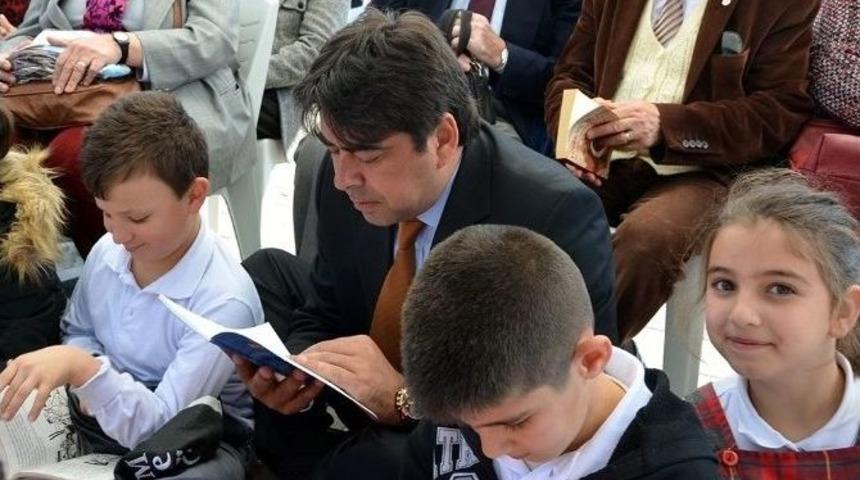 Fo&ccedil;a&rsquo;da Kitap Okuma Etkinliği