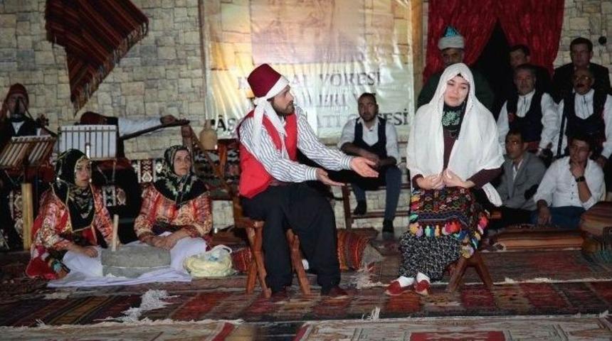 Sivas&rsquo;ta Aşık Ruhsati Gecesi D&uuml;zenlendi