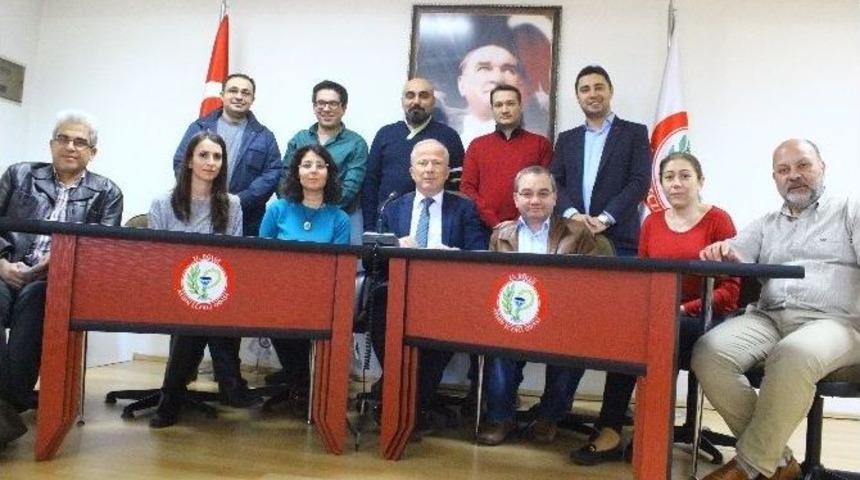 Eczacılar Bu Defa Kendi Dertlerine İla&ccedil; Olmak İ&ccedil;in Toplandı