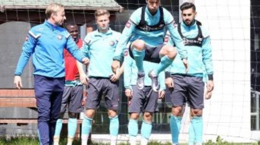 Osmanlıspor, Fenerbah&ccedil;e Ma&ccedil;ı Hazırlıklarını S&uuml;rd&uuml;r&uuml;yor