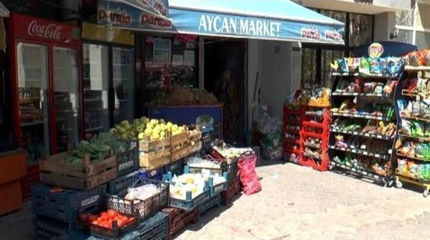 &Ccedil;aldıkları Sigaraları Aynı İş Yerinin Sebze Kasasıyla G&ouml;t&uuml;rd&uuml;ler