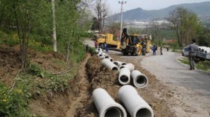 Taşburun Mahallesinde Alt Yapı &Ccedil;alışmaları Devam Ediyor