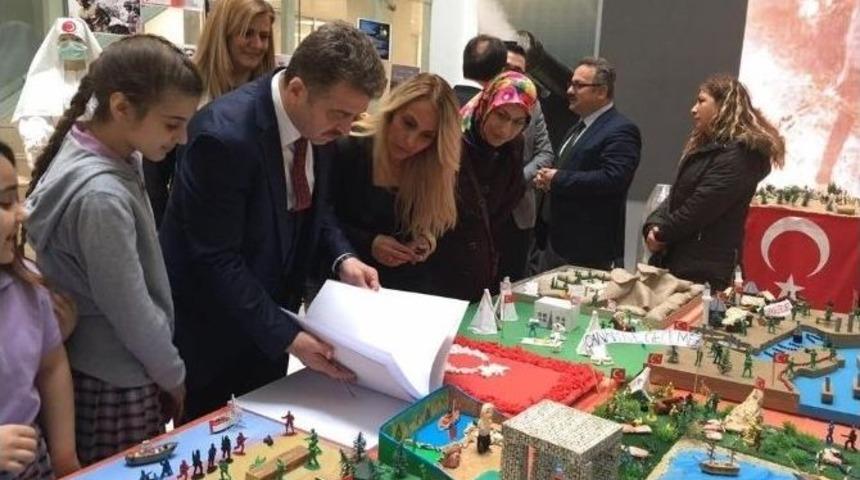 Minik Ellerden &rsquo;&ccedil;anakkale Savaşı&rsquo; Sergisi