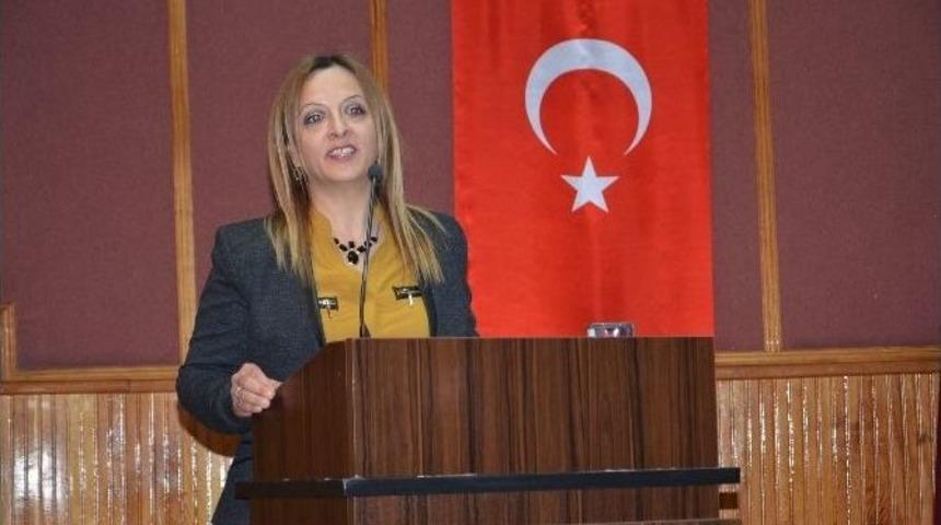 &Uuml;niversite &Ouml;ğrencilerine &ldquo;geleceğimi G&uuml;venle Planlıyorum&rdquo; Projesi Tanıtıldı