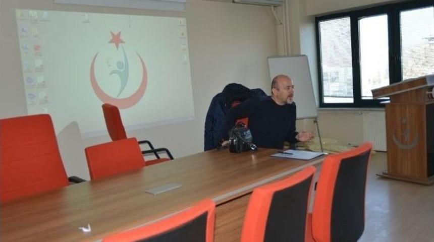 Afyonkarahisar&rsquo;da Aile Hekimlerine &ldquo;g&ouml;z Muayenesi&rdquo; Eğitimi Verildi