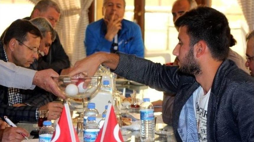 Salihli&rsquo;de U-17 T&uuml;rkiye Şampiyonası Heyecanı