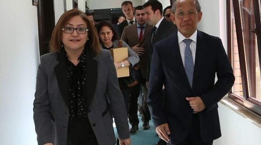 Gaziantep, Endonezyalı Hac Ve Umre Yolcularının G&uuml;zergahına Alınıyor