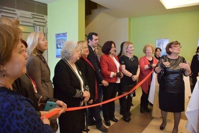 &Ouml;zlem &Ouml;zel El Sanatları Sergisi&rsquo;nin A&ccedil;ılışı Yapıldı 2