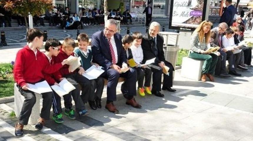 L&uuml;leburgaz&rsquo;da &ldquo;81 İlde Kitap Okuyoruz&rdquo; Etkinliği