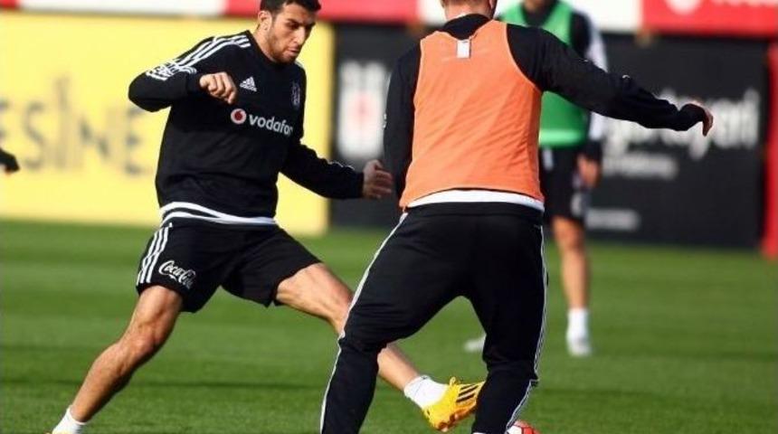 Beşiktaş 4 Eksikle &Ccedil;alıştı