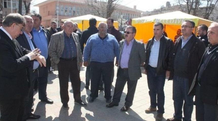 D&uuml;şen &Ccedil;eltik Fiyatlarına Tepki İ&ccedil;in Pilav Dağıttılar