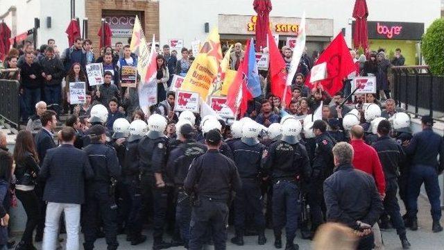 Kızıldere Protestosunda İzinsiz Yürüyüşe Polis Müdahalesi