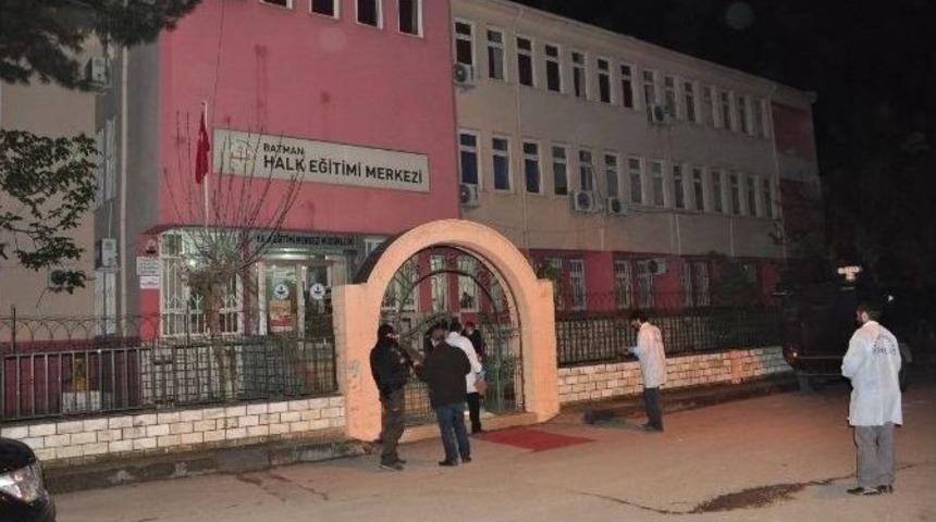 Batman&rsquo;da Halk Eğitim Merkezine Bombalı Saldırı
