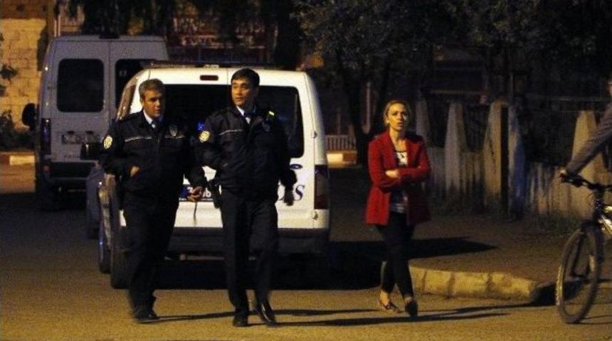Eski Kocanın Kıskan&ccedil;lık Krizi Polisi Alarma Ge&ccedil;irdi