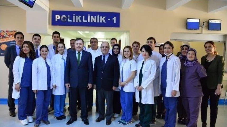 Uşak&rsquo;ta Diş Hekimliği Fak&uuml;ltesi Kliniği Hasta Kabul&uuml;ne Başladı
