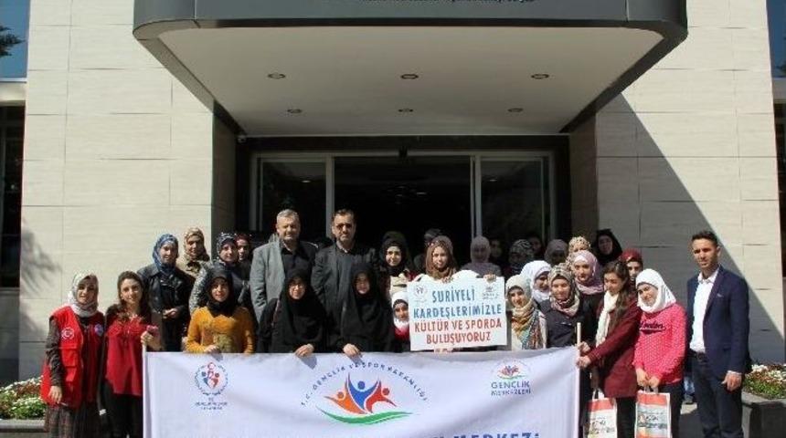 Aosb, Suriyeli &Ouml;ğrencileri Konuk Etti