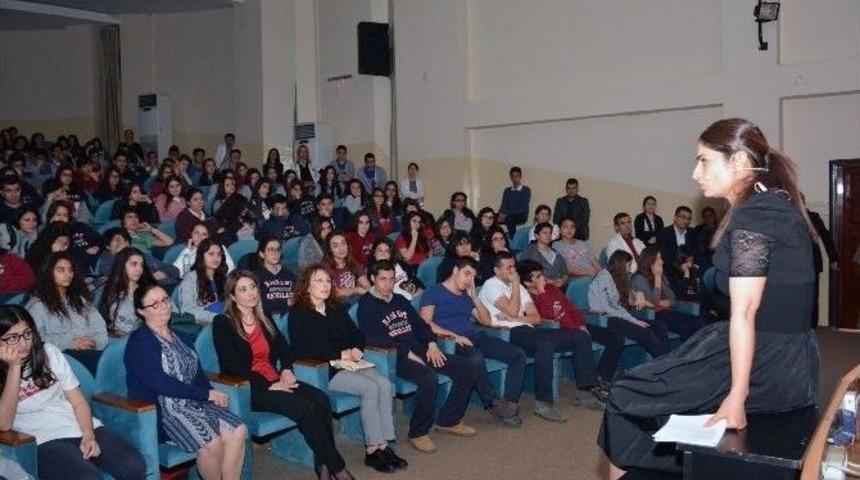 N&ouml;roloji Uzmanından Şiir Dinletisi