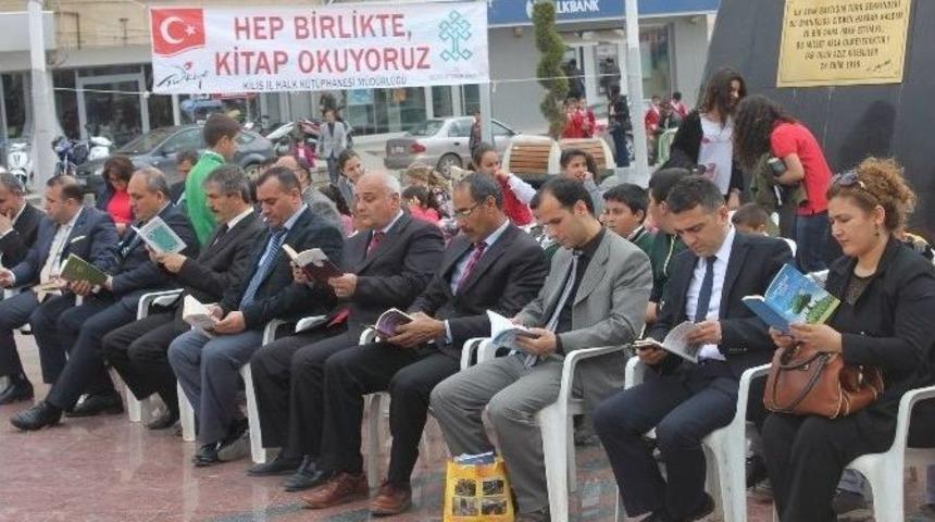 Kitap Okuma Etkinliği