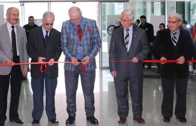 Kto Karatay Üniversitesi Öğrencilerine Kitap Ödülü