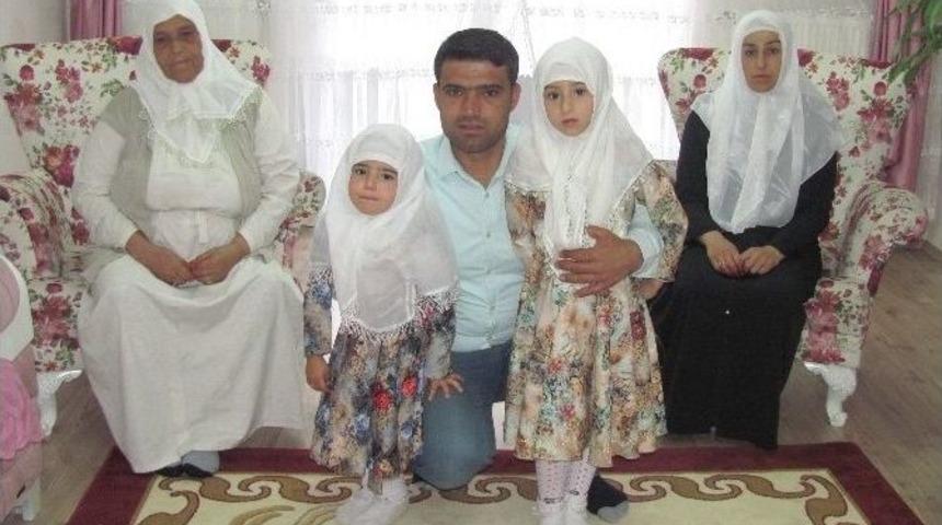 K&uuml;&ccedil;&uuml;k Kız Kardeşler Kutsal Topraklardan D&ouml;nd&uuml;