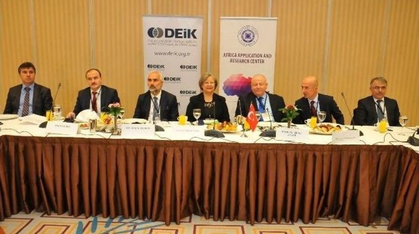 T&uuml;rkiye İle Afrika Arasındaki Sağlık İlişkileri Masaya Yatırıldı