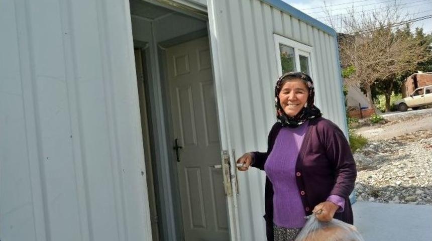 Demreli Meryem Ninenin Y&uuml;z&uuml; Konteyner Evle G&uuml;ld&uuml;