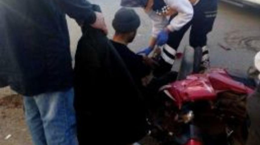 Otomobil Elektrikli Bisiklet İle &Ccedil;arpıştı