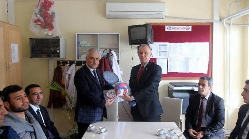 Gen&ccedil;lik Hizmetleri Ve Spor İl M&uuml;d&uuml;r&uuml; İ Arkaltı Okul Ziyaretlerine Devam Ediyor