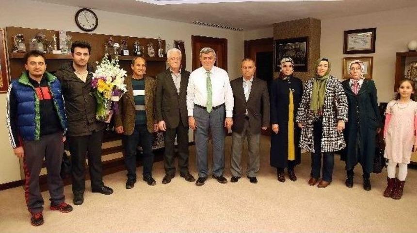 Başkan Karaosmanoğlu Stk&rsquo;larla Bir Araya Geldi