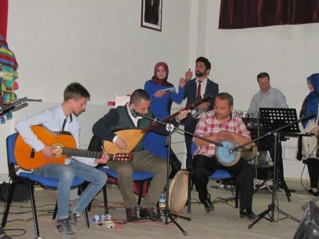 Hisarcık Myo&rsquo;da T&uuml;rk&uuml; Gecesi