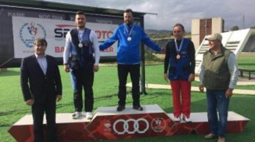 Trap&ccedil;ılar Mersin&rsquo;den &Uuml;&ccedil; Madalya İle D&ouml;nd&uuml;