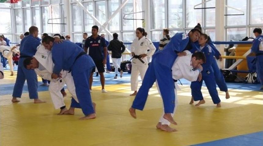 Judo Milli Takımları Son Hazırlıklarını Yaptı