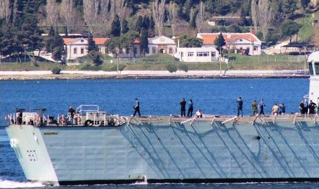 Kanada Savaş Gemisi &Ccedil;anakkale Boğazı&rsquo;ndan Ge&ccedil;ti 1