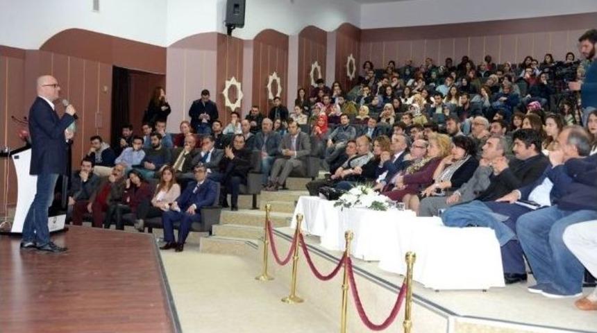 10 Dakikada Bilimi En İyi Anlatan Birinci Oldu