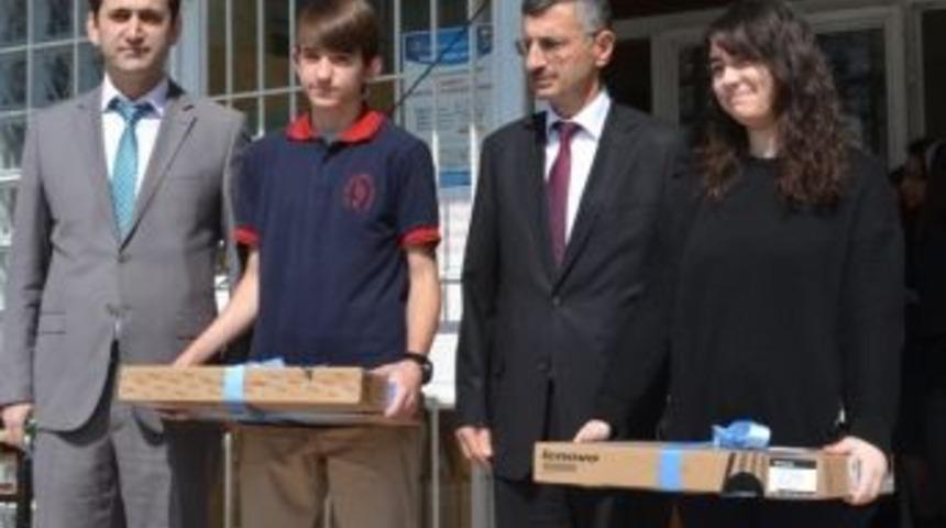 Şehzade Mehmet Fen Lisesi&rsquo;nden Matematikte &Ccedil;ifte Şampiyonluk