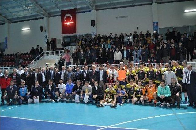 Kurumlar Arası Salon Futbol Turnuvası Sonlandı 2