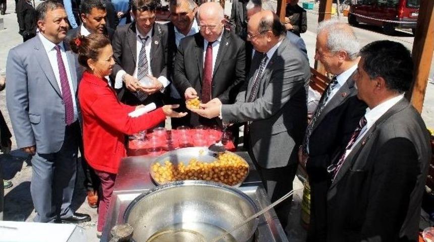 Muhtarlar Birliğinden Şehitler İ&ccedil;in Lokma