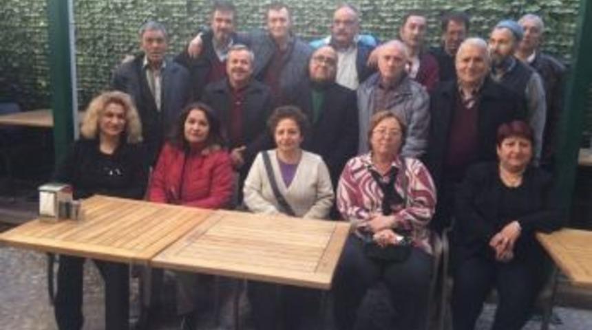 Emekli Vergi Dairesi Memurları Yemekte Buluştu