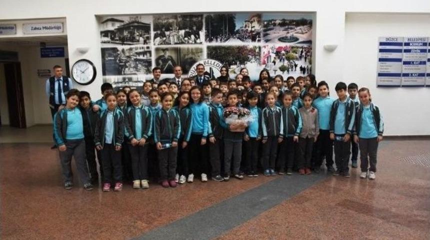 &Ouml;ğrenciler D&uuml;zce Belediyesi&rsquo;nde