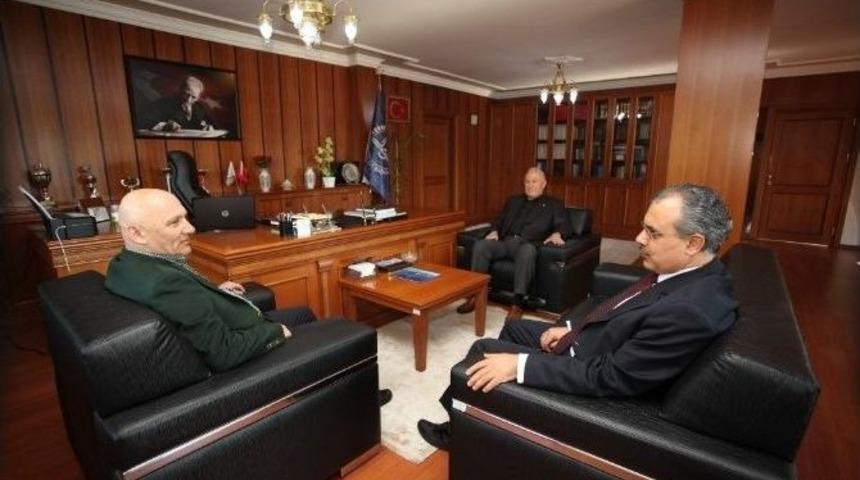 Başkan Altınok &Ouml;z, Kartal M&uuml;ft&uuml;l&uuml;ğ&uuml;&rsquo;n&uuml; Ziyaret Etti