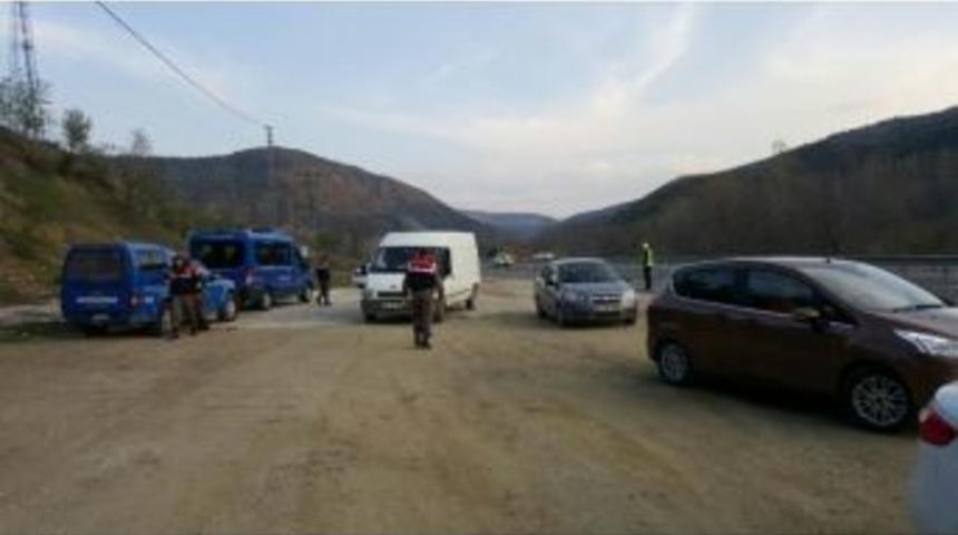 Bilecik&rsquo;te Sahte 37 Bin Abd Doları Ele Ge&ccedil;irildi