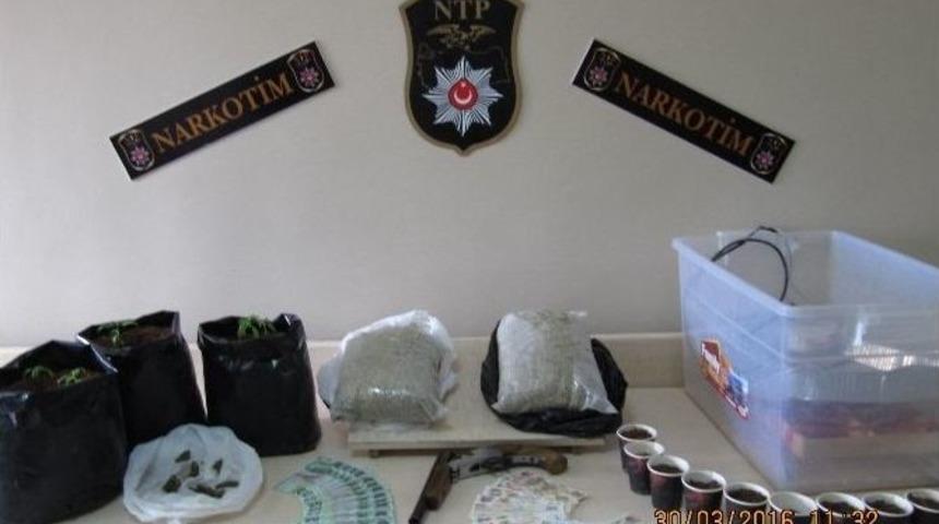 Boğazlıyan İl&ccedil;e Emniyet M&uuml;d&uuml;rl&uuml;ğ&uuml; Ekipleri 2 Kilo Sentetik Uyuşturucu Madde Yakaladı